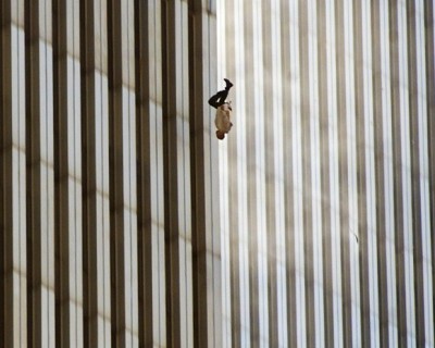  11 سبتمبر  غزوة مانهاتن  صور لم تراها من قبل نوفمبر13 /2011 40-images-decade-122409ss-580x464