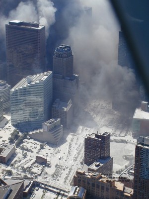  11 سبتمبر  غزوة مانهاتن  صور لم تراها من قبل نوفمبر13 /2011 Gjs-wtc099-870x1160