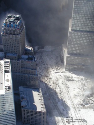  11 سبتمبر  غزوة مانهاتن  صور لم تراها من قبل نوفمبر13 /2011 Gjs-wtc106-870x1160