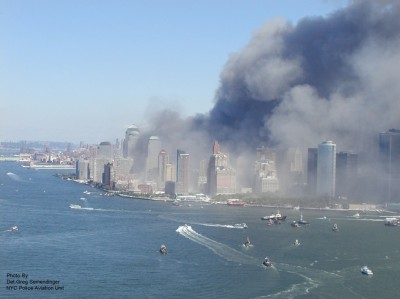  11 سبتمبر  غزوة مانهاتن  صور لم تراها من قبل نوفمبر13 /2011 Gjs-wtc121-870x652